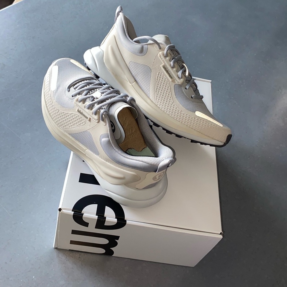 NWT Lululemon Blissfeel Trail Women's Running Shoe